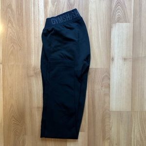Black Gymshark leggings